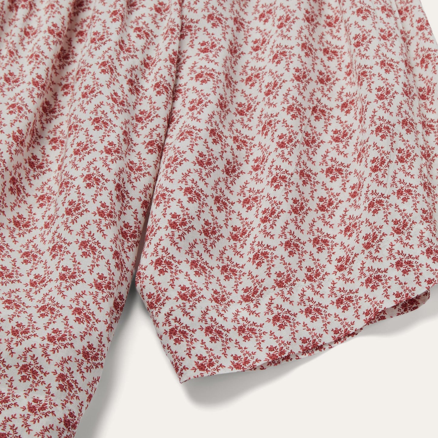 Short-Sleeved Cottage Floral Blouse | Stetson Red
