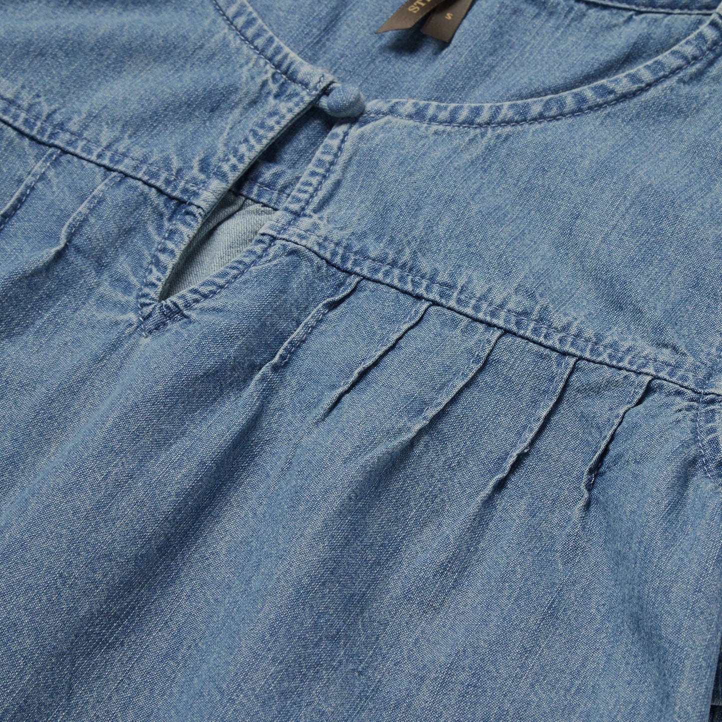 Short-Sleeved Denim Blouse | Stetson Blue