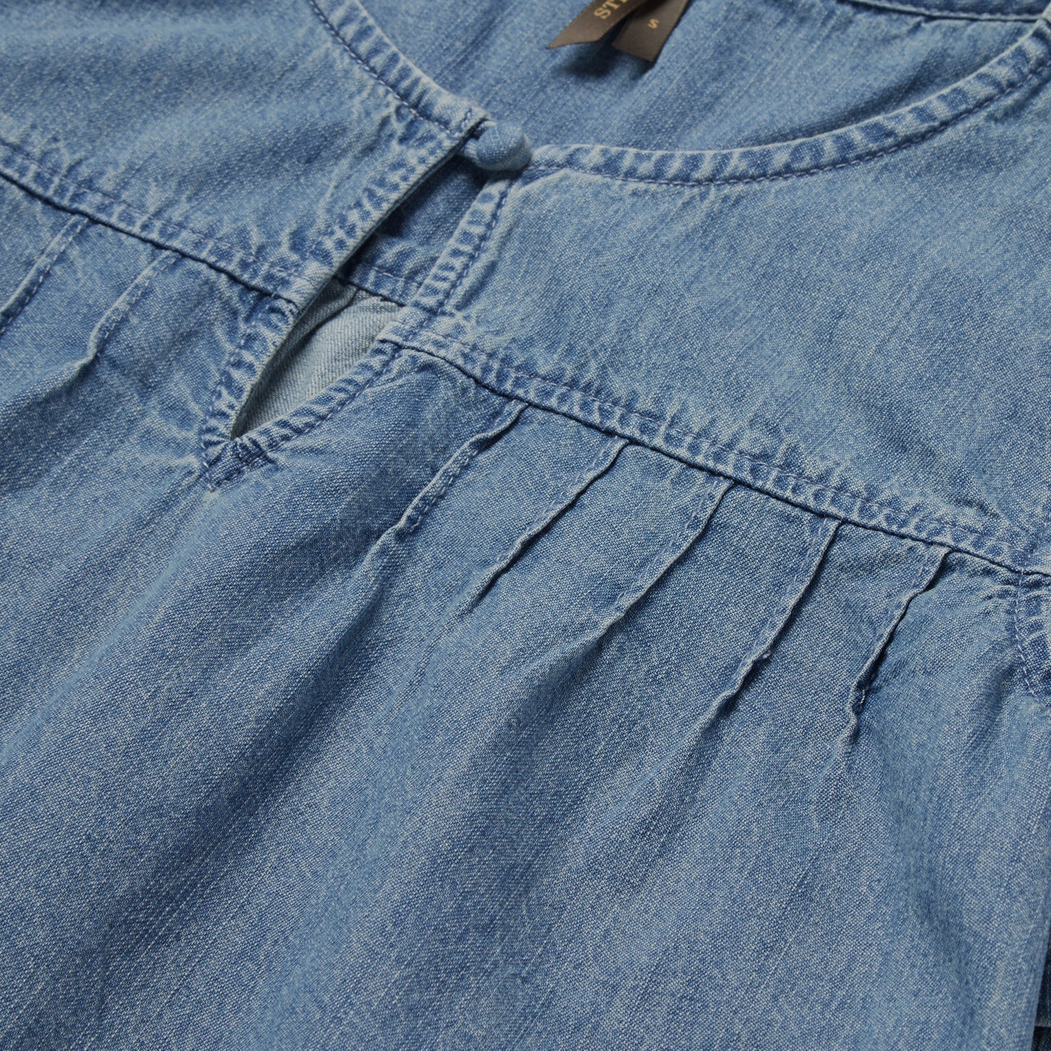 Short-Sleeved Denim Blouse | Stetson Blue