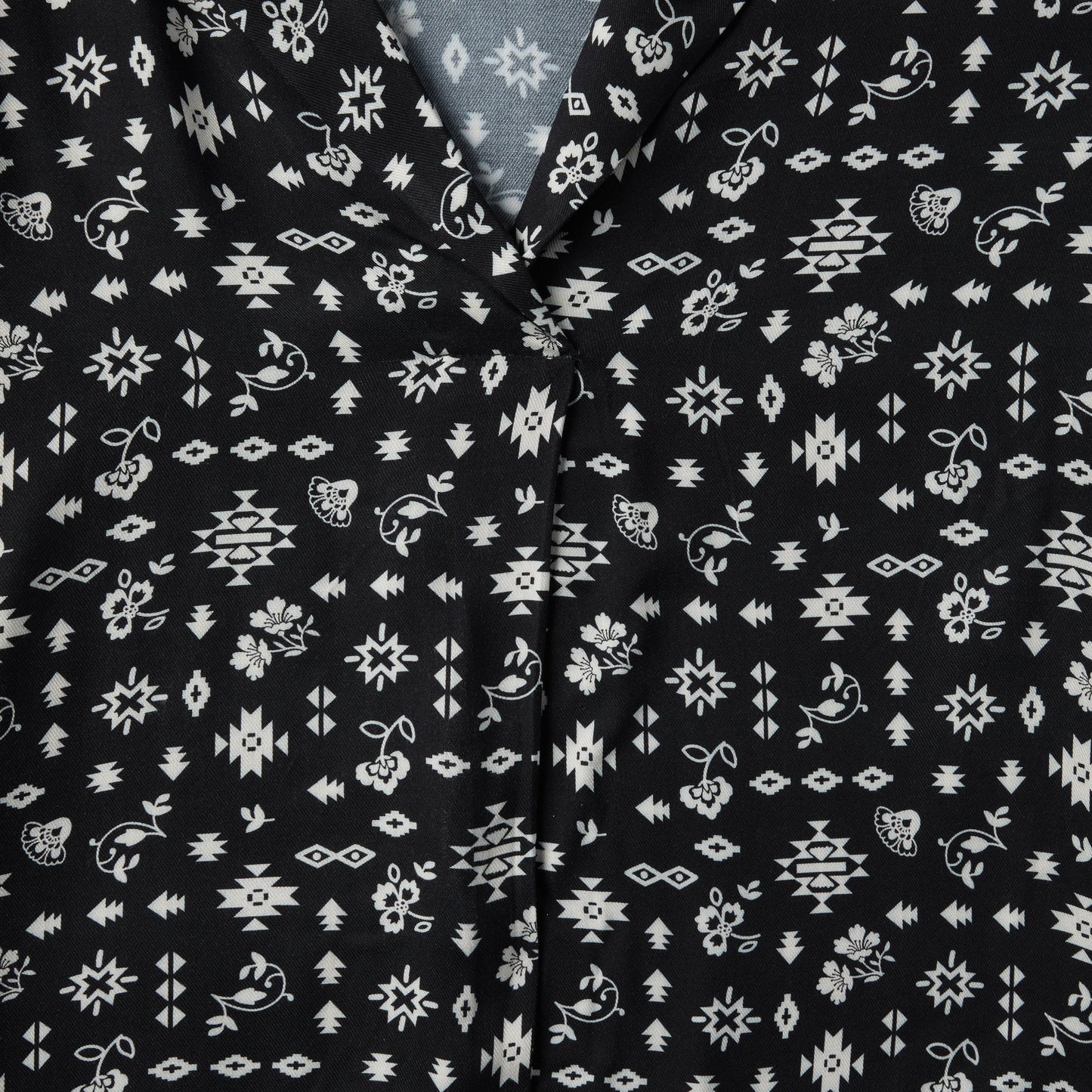 Southwestern Ditzy Print Blouse | Stetson Black
