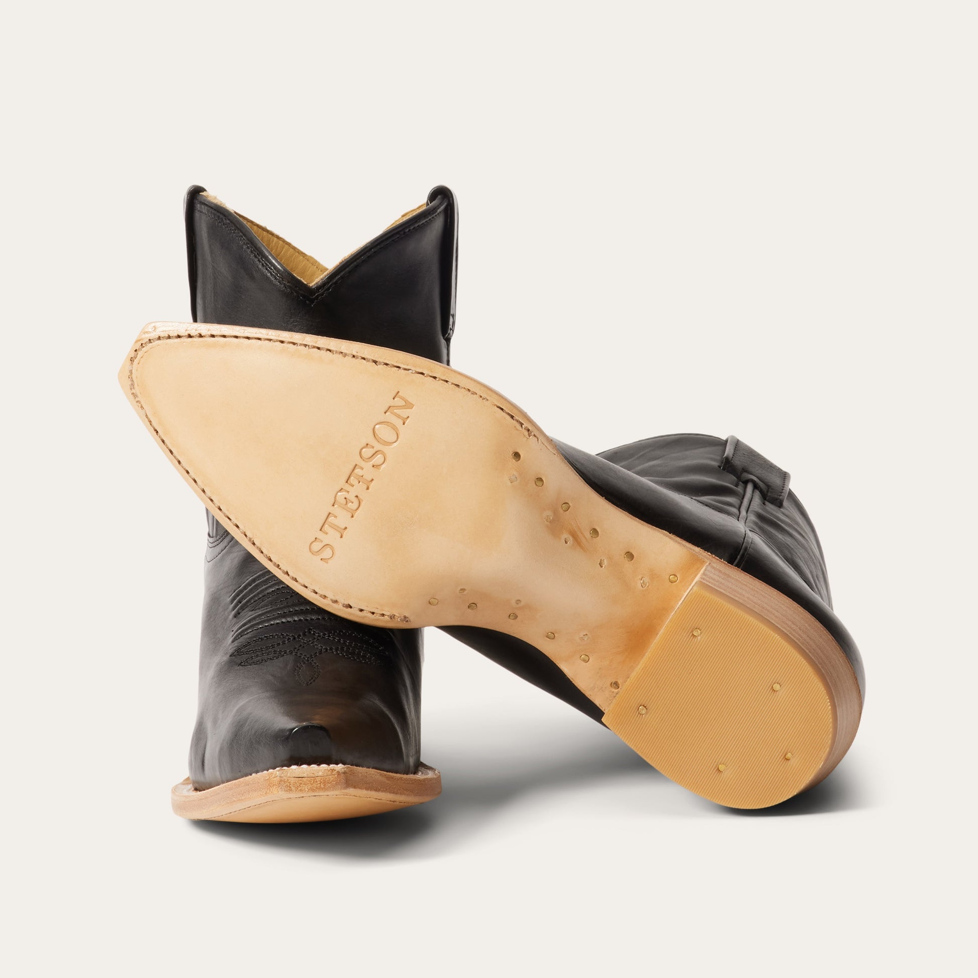 Riley Shorty Boots | Stetson Black